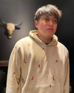 �摜(256x320)�E�g��摜(512x640)